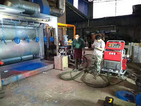 聚脲噴涂機(jī)提料泵不能用了去哪里買?(圖1) 聚脲噴涂機(jī)提料泵不能用了去哪里買?(圖1)